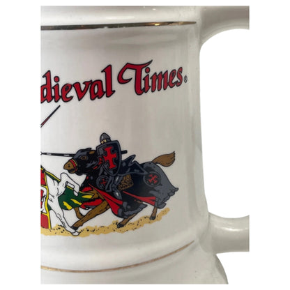 Caneca Colecionável Medieval Times – Cena de Duelo de Guerreiros