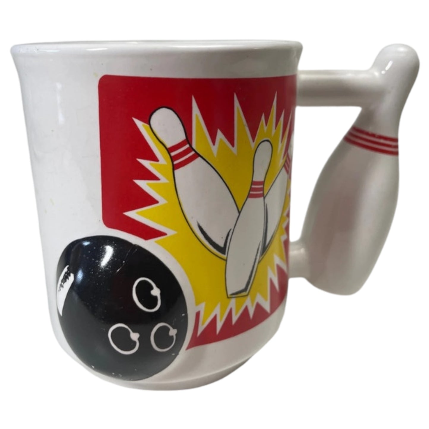 Caneca de Boliche Vintage 3D – Alto Relevo com Pino de Boliche como Alça