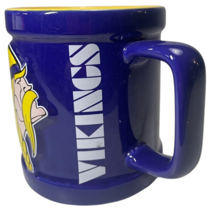 Caneca Vintage NFL Minnesota Vikings 1999 – Cerâmica em Relevo