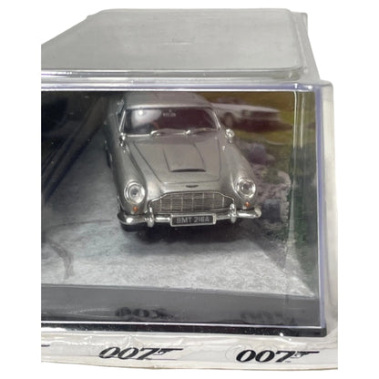 Aston Martin DB5 "Goldfinger" 007 (2006) – 1:43 escala - Miniatura Colecionável Lacrada