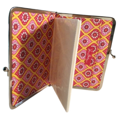 Porta-fotos Vera Bradley - Clutch Travel Rasperry Fizz