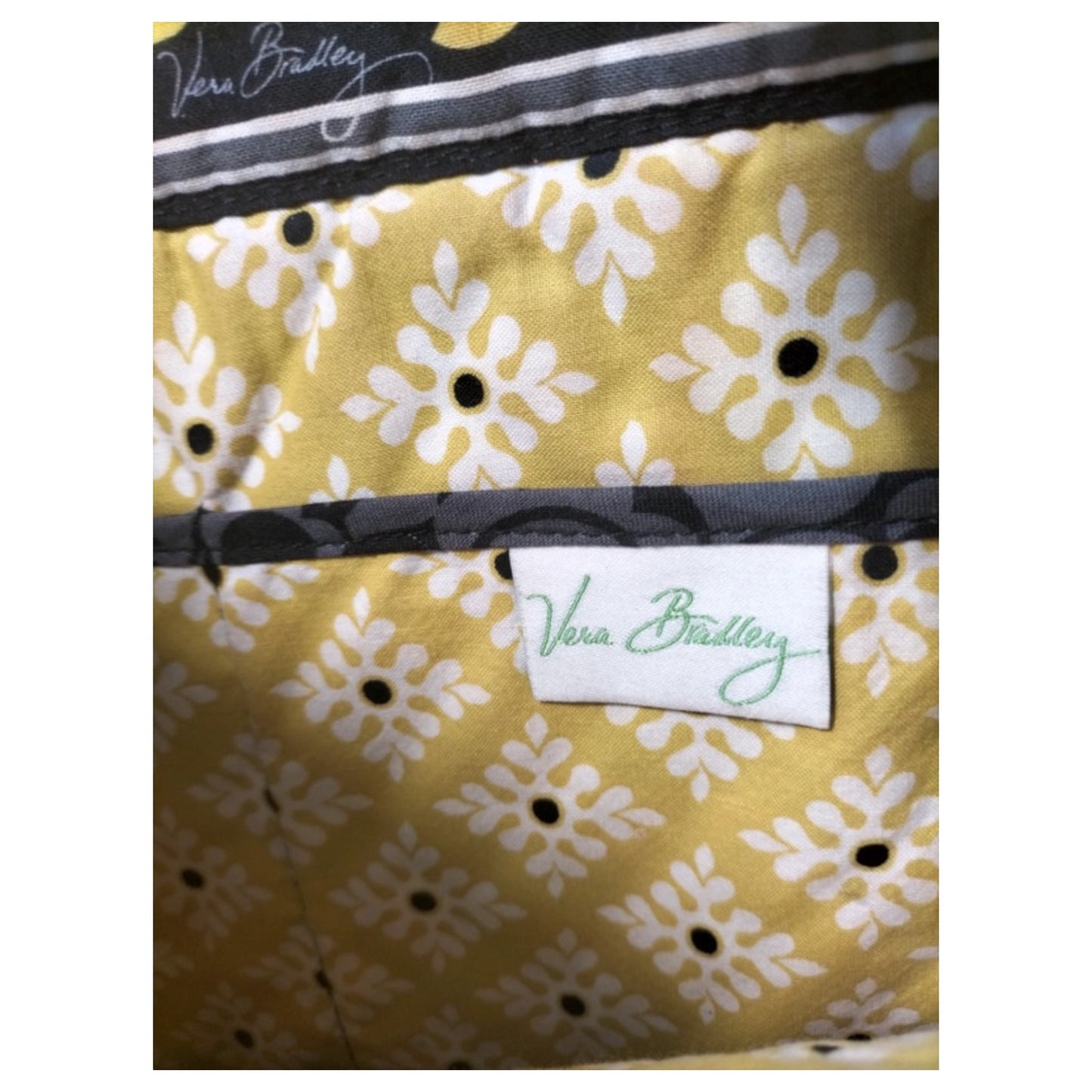 Bolsa Vera Bradley - Floral Branca e Amarela com Fundo Preto