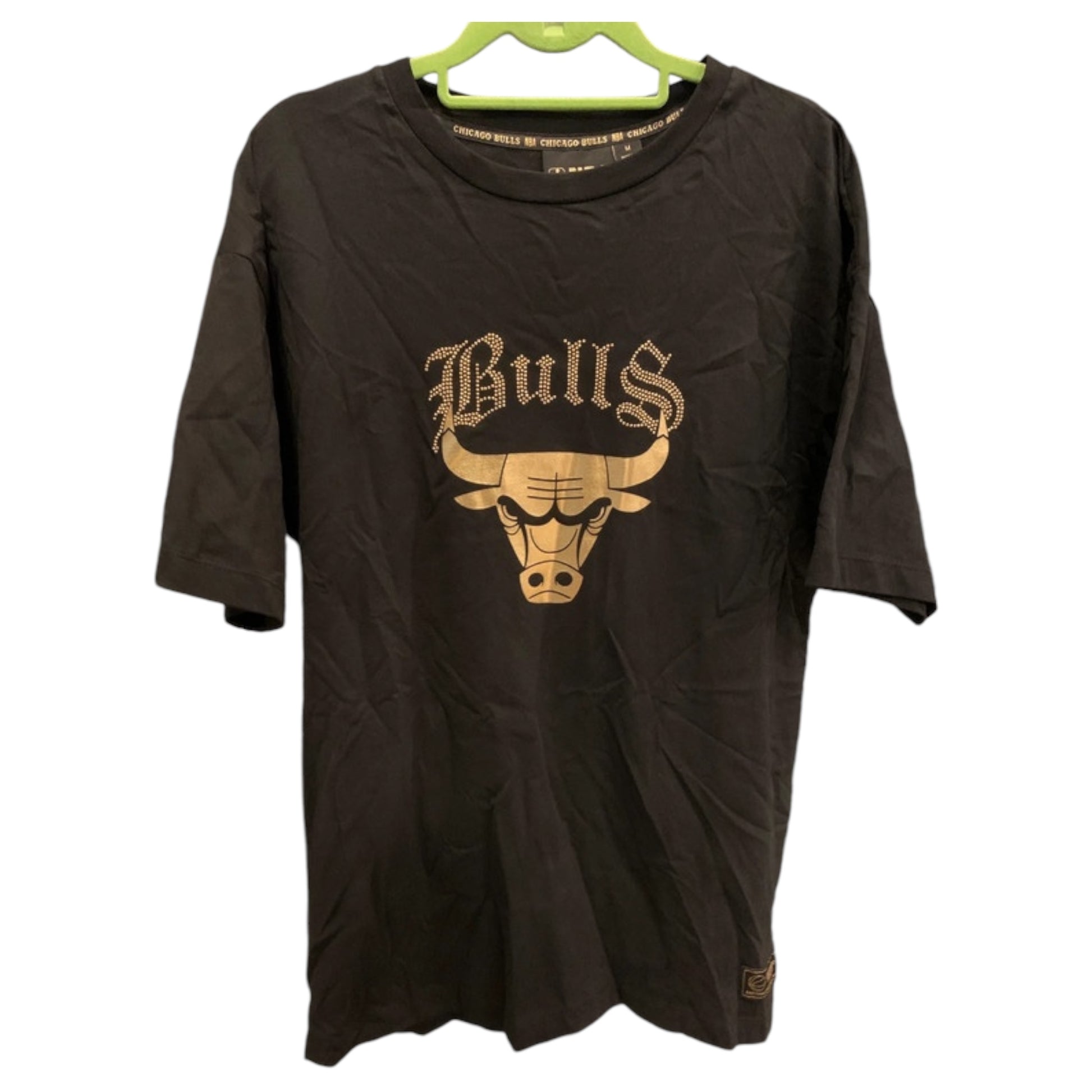 T-Shirt Jersey NBA – Chicago Bulls Basketball, Preta com Aplicações em Metal Dourado - Madame Surtô Vintage Shop