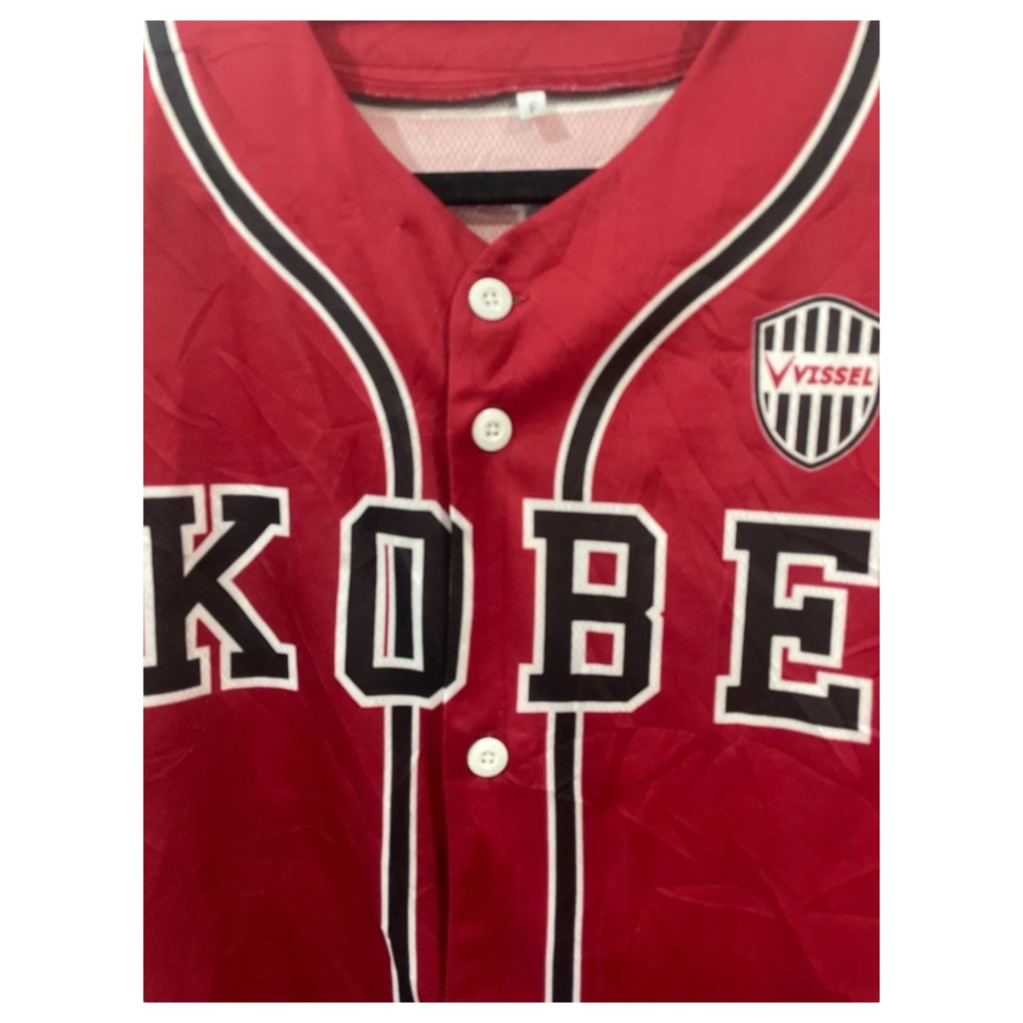 Jersey Japonesa de Baseball KOBE Vissel #12 – Vermelha, Preta e Branca - Madame Surtô Vintage Shop