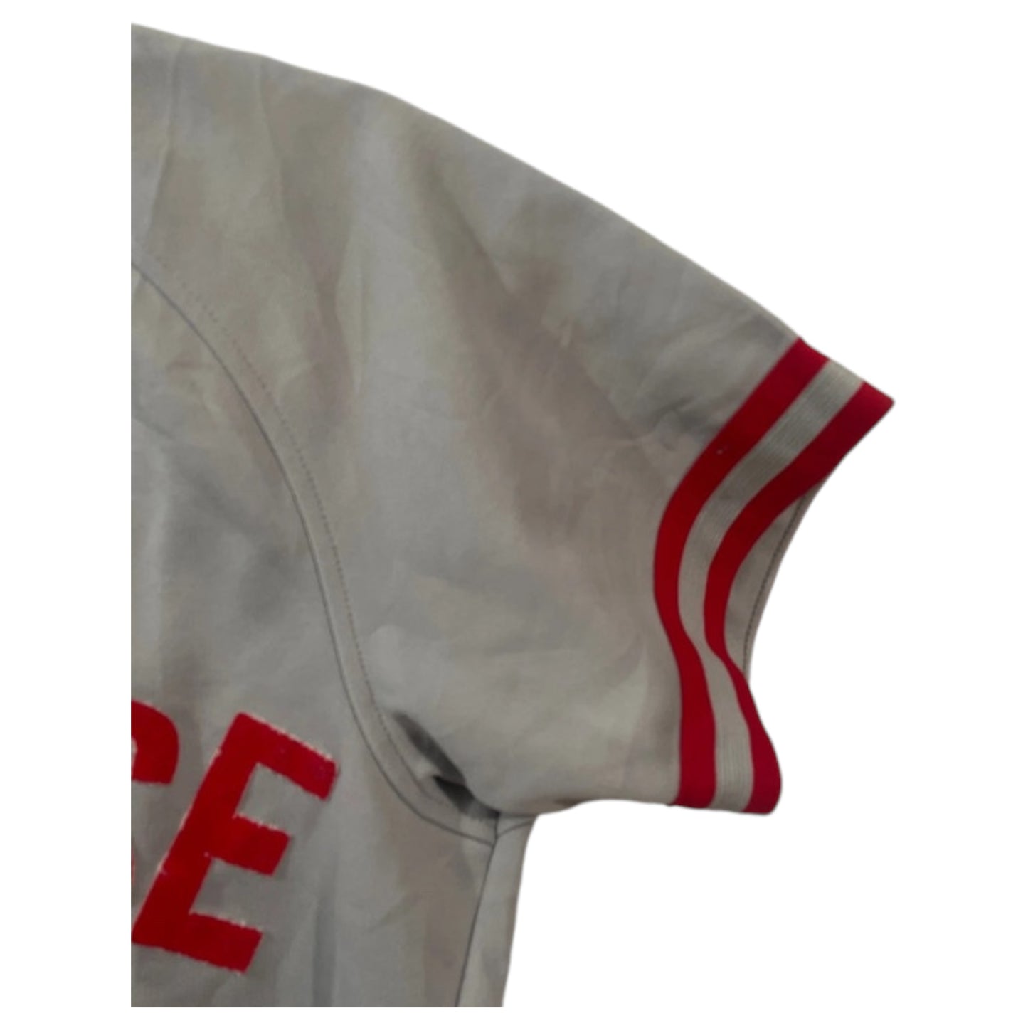 Vintage Baseball Jersey Dark Horse #20 – Cinza com Detalhes em Veludo Vermelho - Madame Surtô Vintage Shop