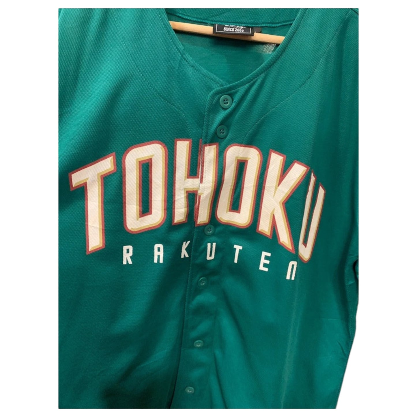 Jerseys de Baseball do Japão Tohoku Rakuten – Verde e Vermelha Camisa Desportiva Beisebol - Madame Surtô Vintage Shop