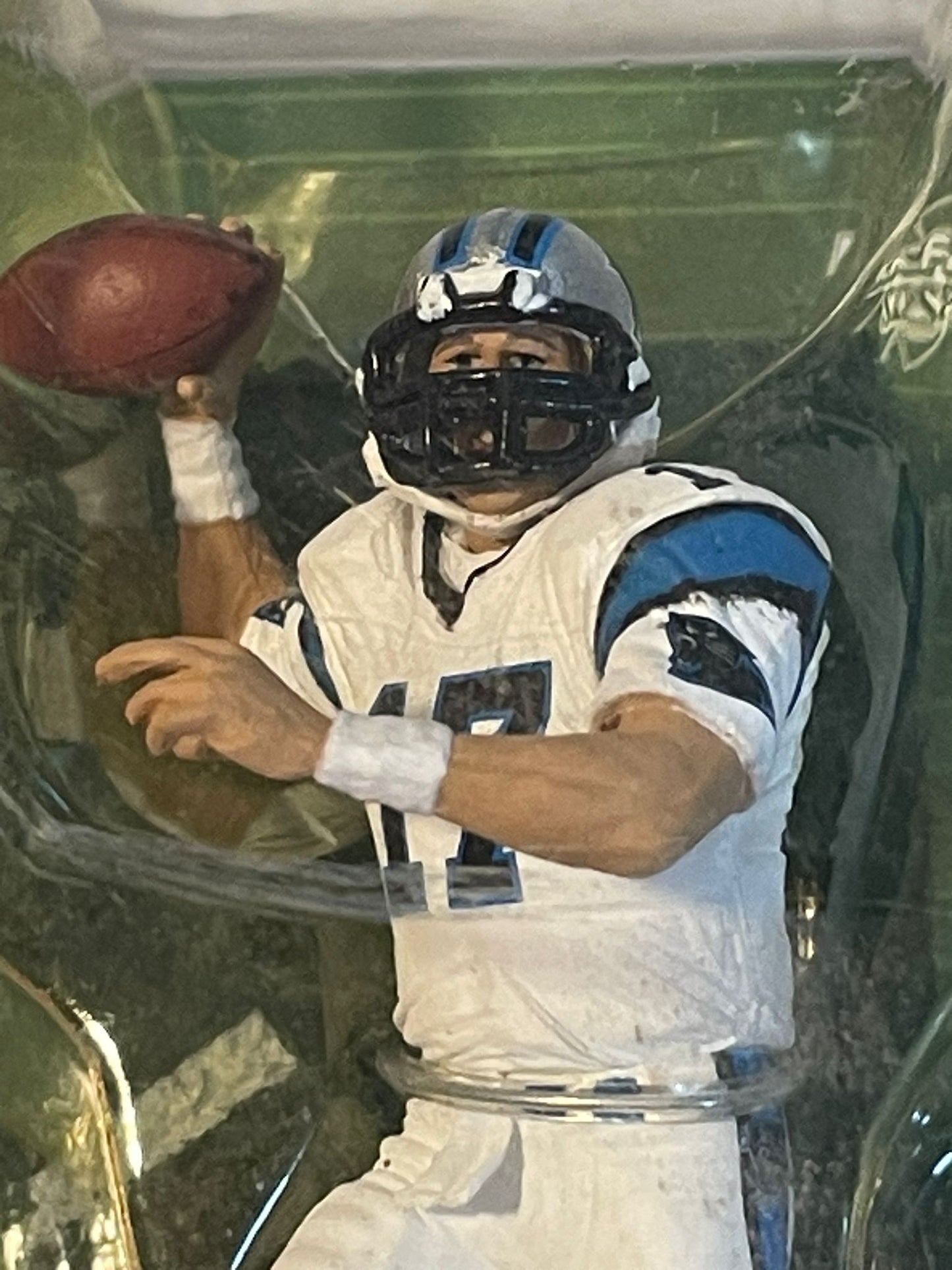 Figura de Ação Jake Delhomme #17 Carolina Panthers NFL - McFarlane Toys (2004 Vintage)