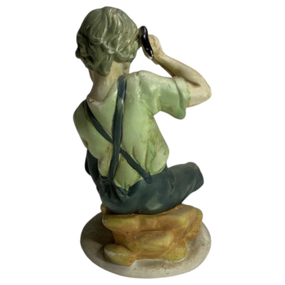 Estatueta Vintage Senhor Sapateiro – Porcelana / Cerâmica