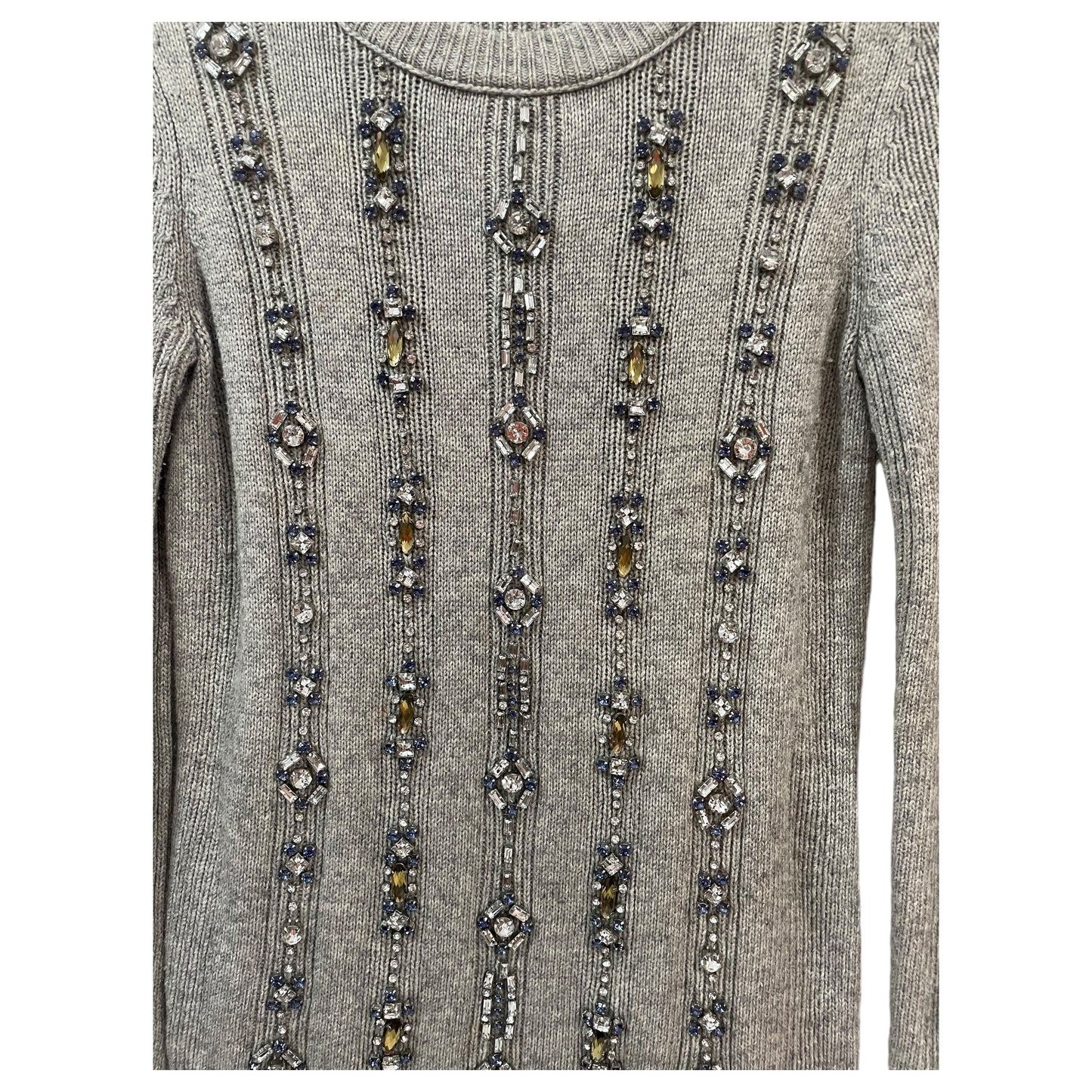 Sweater de Tricô Tory Burch com Pedrarias - Cinza, Elegância e Sofisticação, Tamanho XS - Madame Surtô Vintage Shop