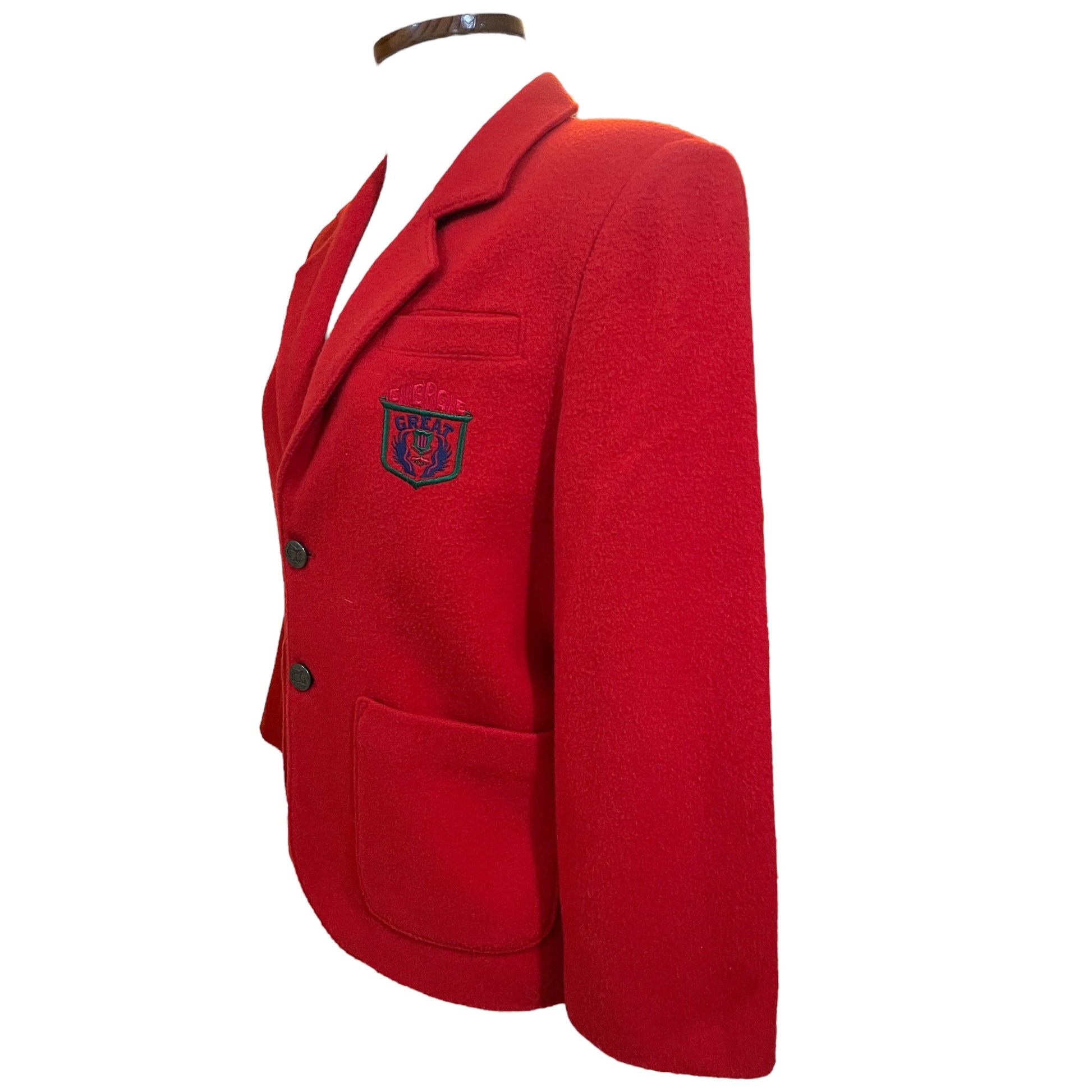 Blazer Vintage Energie Vermelho Bordado Brasão – Tamanho 40/M - Madame Surtô Vintage Shop