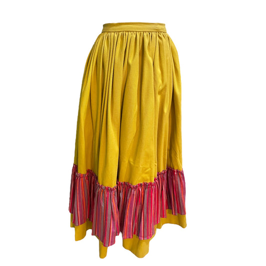 Saia Rústica Vintage Feita Sob Medida – Amarelo Mostarda com Babado Vermelho - Madame Surtô Vintage Shop