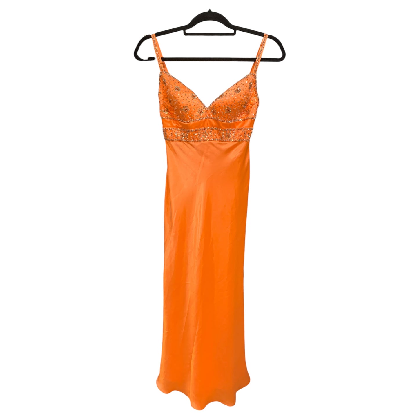 Vestido de fiesta largo naranja bordado con cuentas – Morilee de Madeline Gardner 