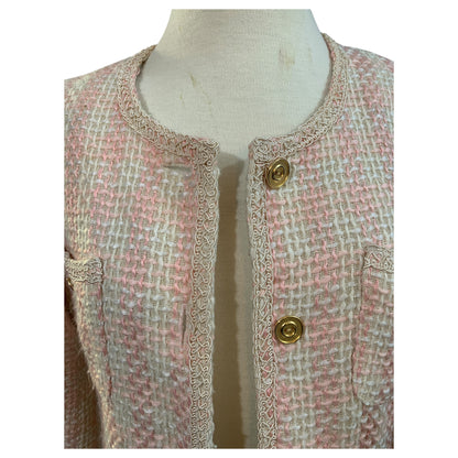 Blazer ajusté vintage des années 80 en tweed – Rose pâle, épaulettes, fabriqué en France