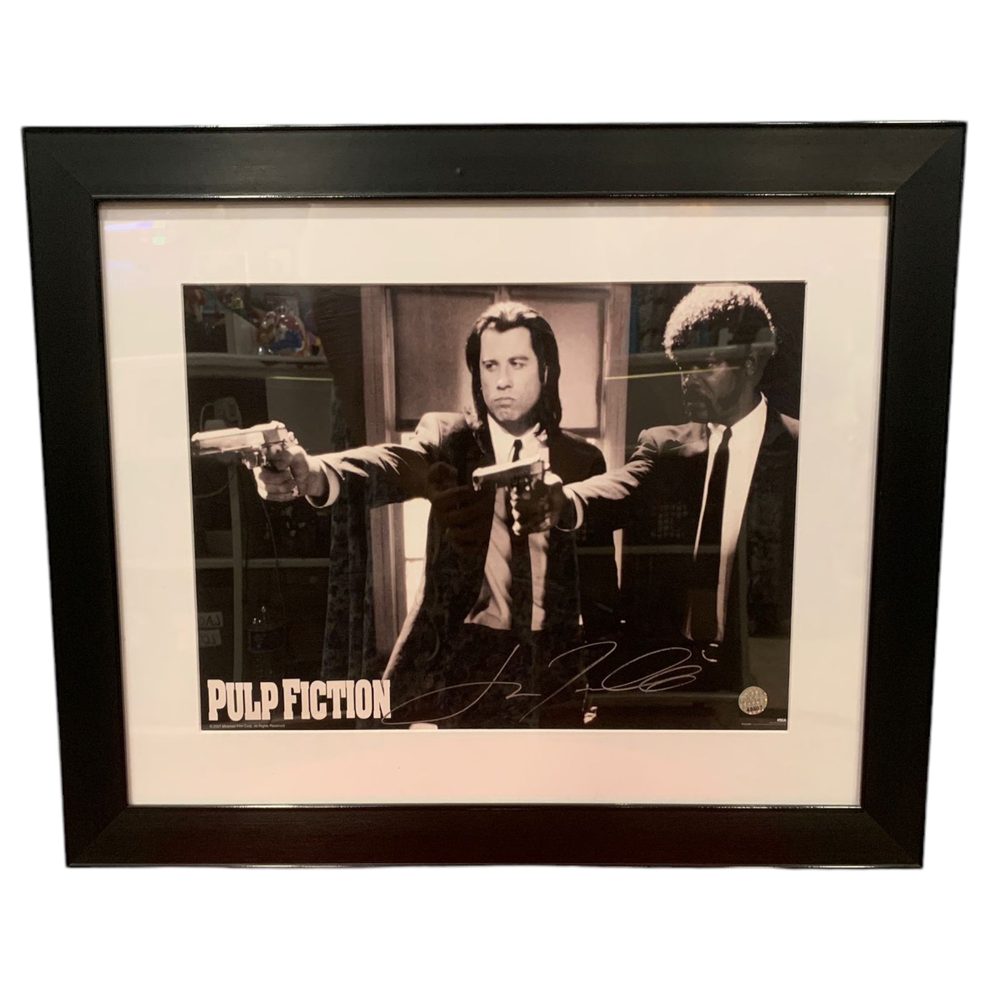 Quadro Fotografia Autografada de "Pulp Fiction" - John Travolta como Vincent Vega - Madame Surtô Vintage Shop