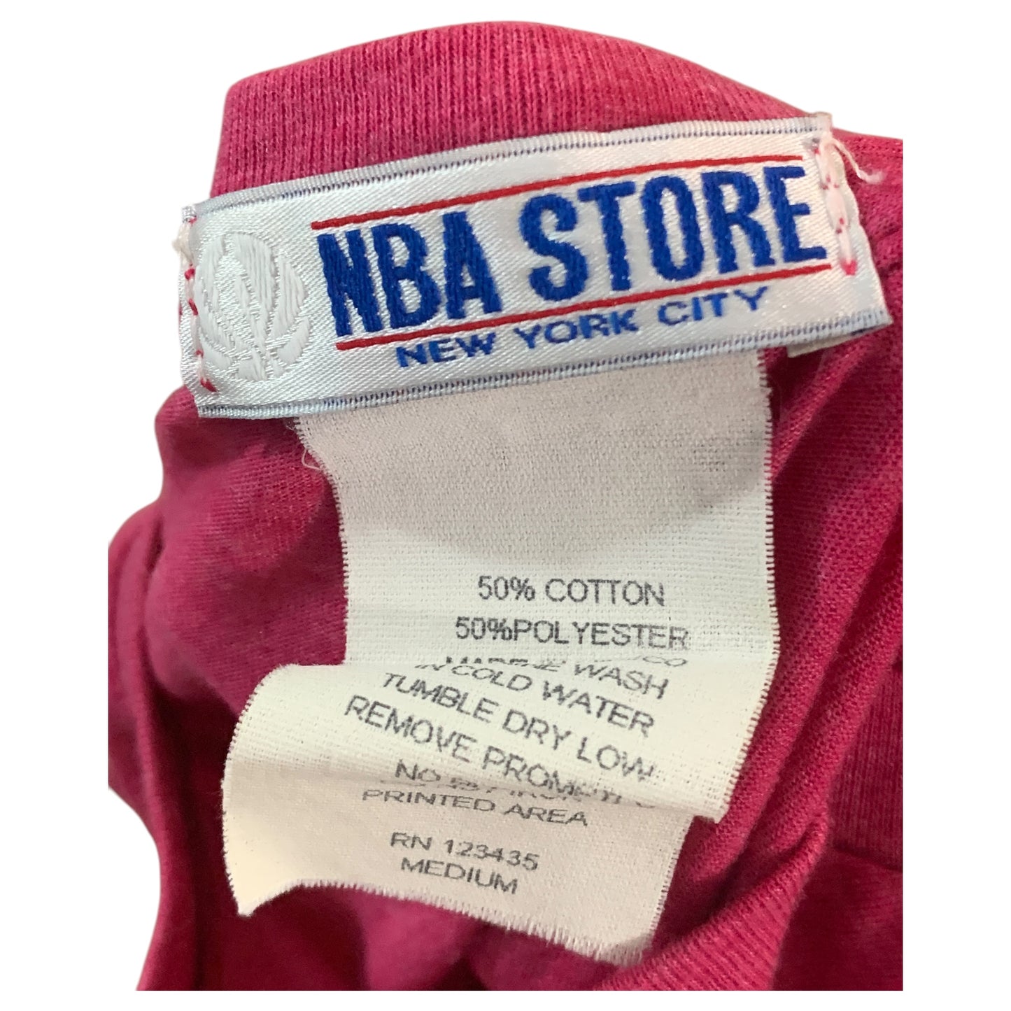 Women's T-shirt Vintage Rosa Pink NBA Store Fifth Avenue, NYC - 2000s Y2K