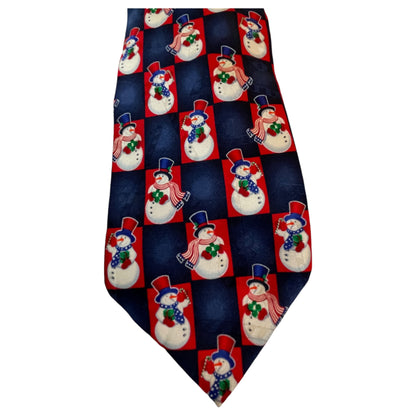 Gravata Natalina Clássica: Xadrez Azul e Vermelho com Bonecos de Neve - Yule TIE Greetings by MMG Hallmark