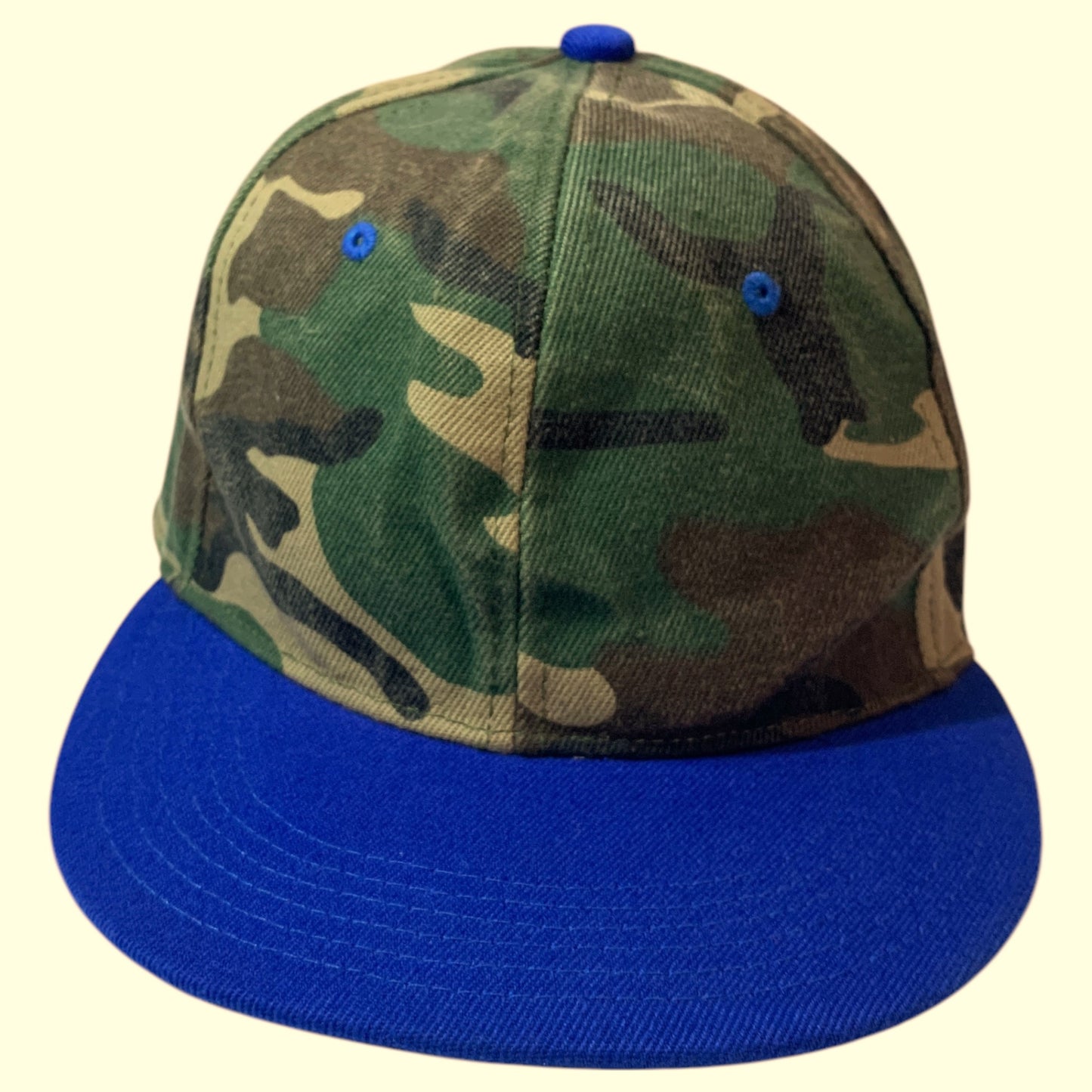 Boné Camuflado com Aba Reta Azul e Snapback Ajustável