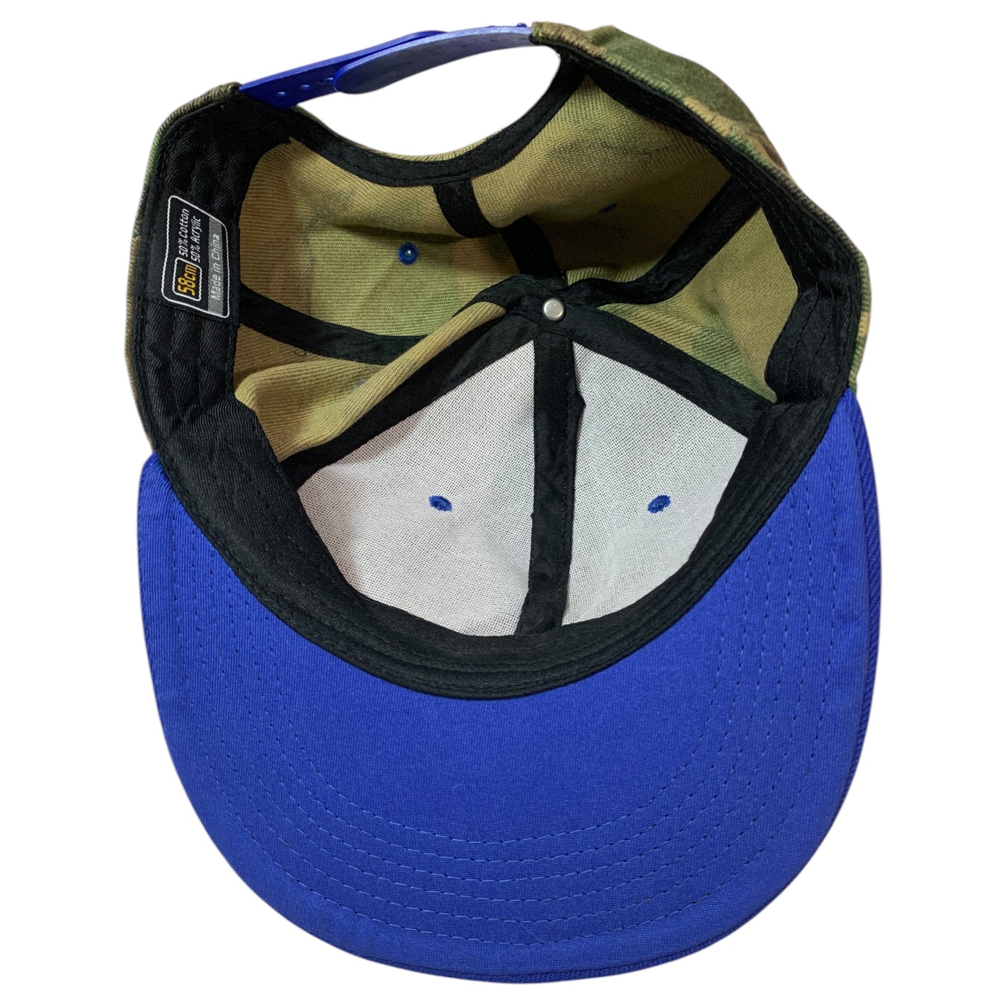 Boné Camuflado com Aba Reta Azul e Snapback Ajustável