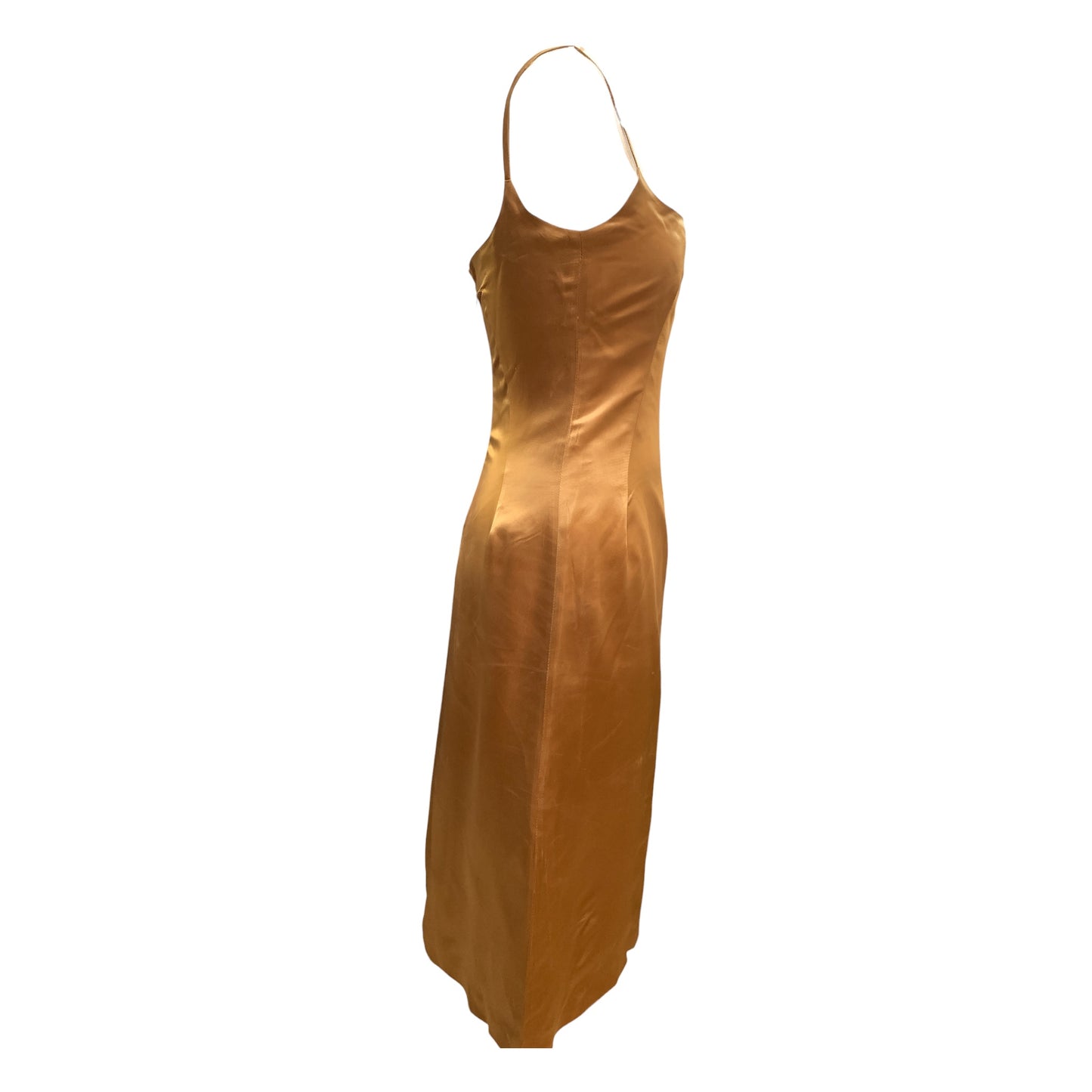 Vestido Dourado com Renda Preta – Alças Finas e Decote Reto – Alfaiataria Elegante