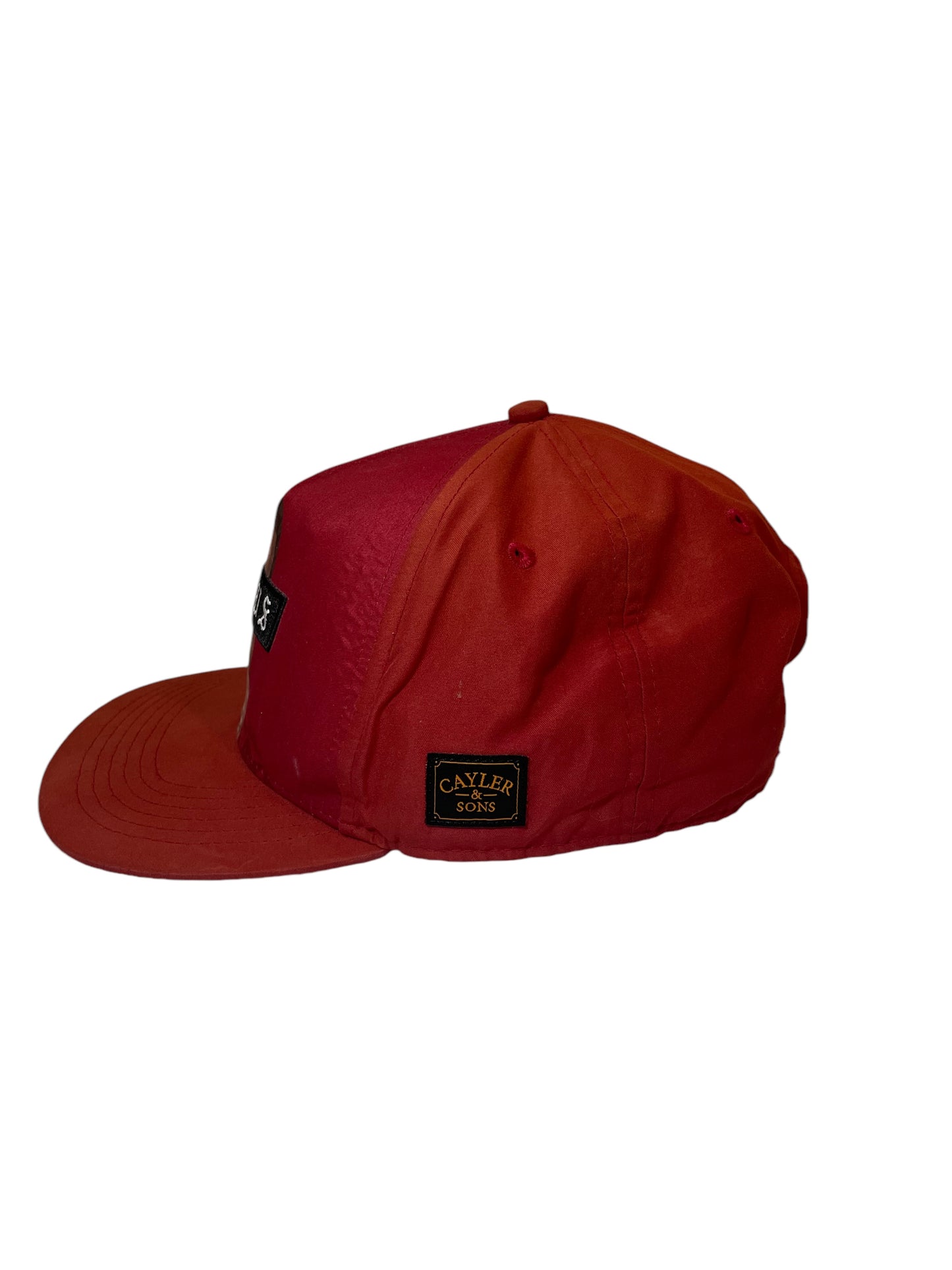 Boné Vermelho Cayler & Sons "Famous Kanye West" Premium Headwear - Ajustável