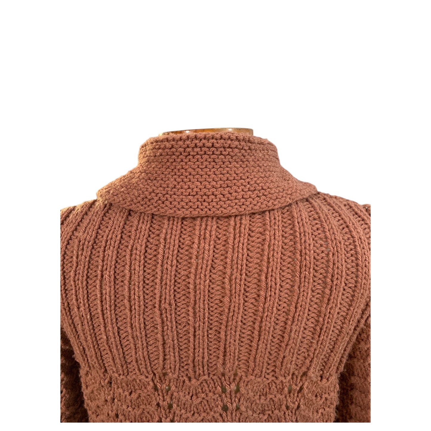 Cardigan Vintage de Crochê Marrom Terracota Rosé - Artesanal Estilo Anos 60, Gola Grande