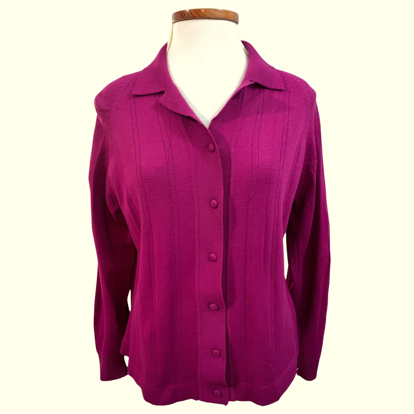 Cardigan Vintage Tricô Roxo Fúcsia | Trama Fina e Confortável 70s